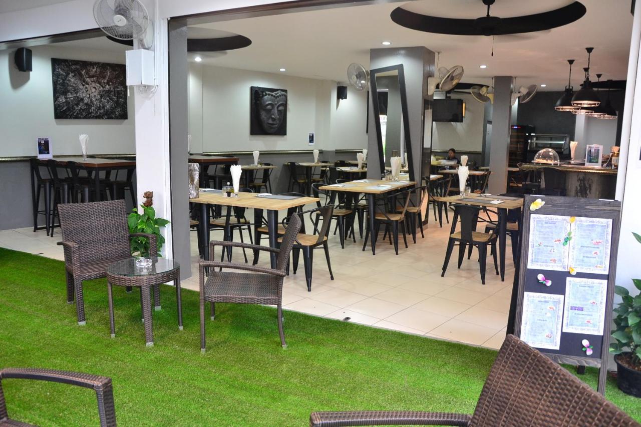 C&C Residence Bistro Restaurant Pattaya Exterior foto